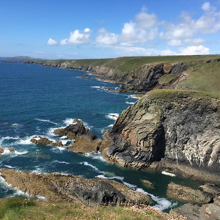 The Cambrian Inn Solva Exterior foto